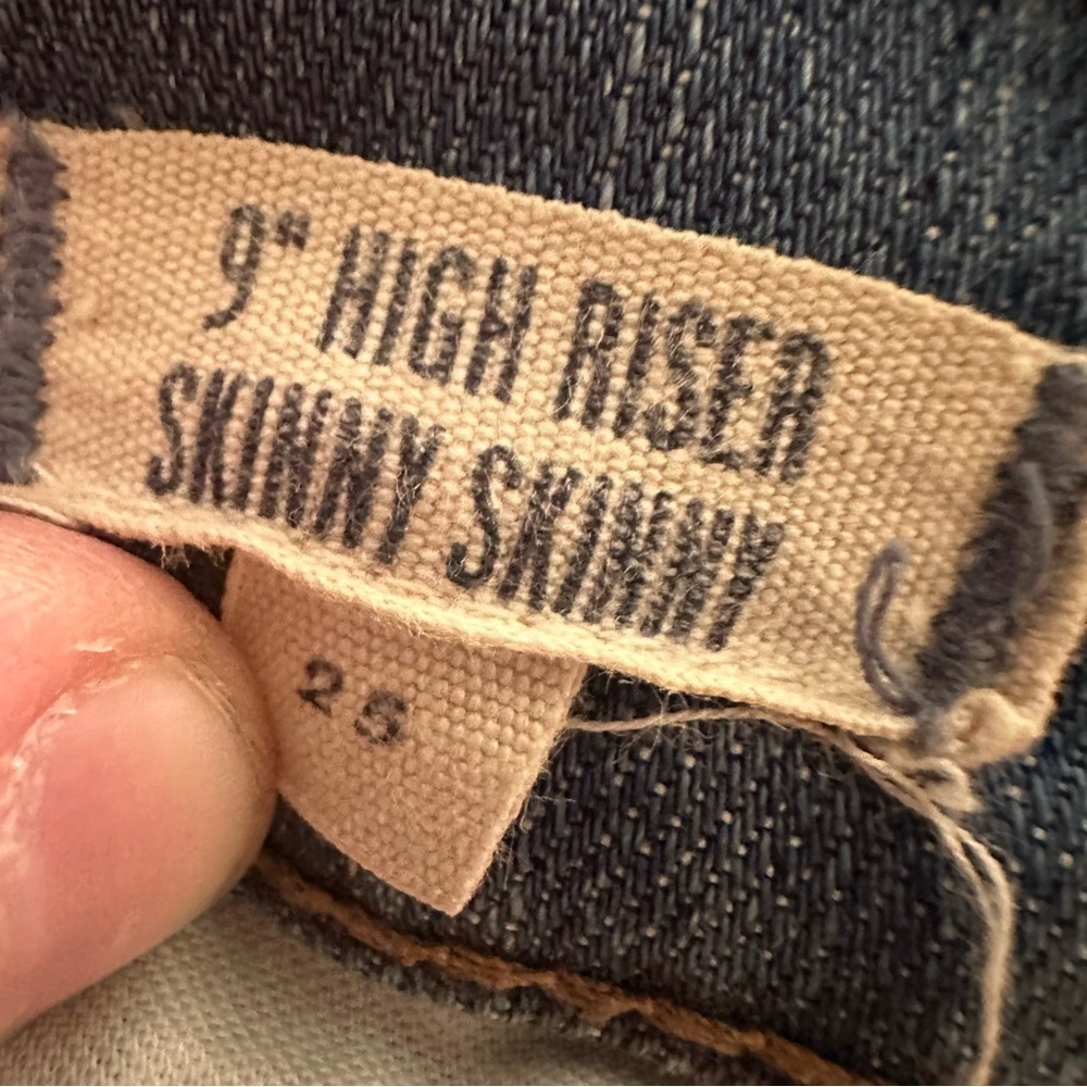 Madewell 9” High Riser Skinny Size 25 distressed ankle jeans - Picture 6 of 9